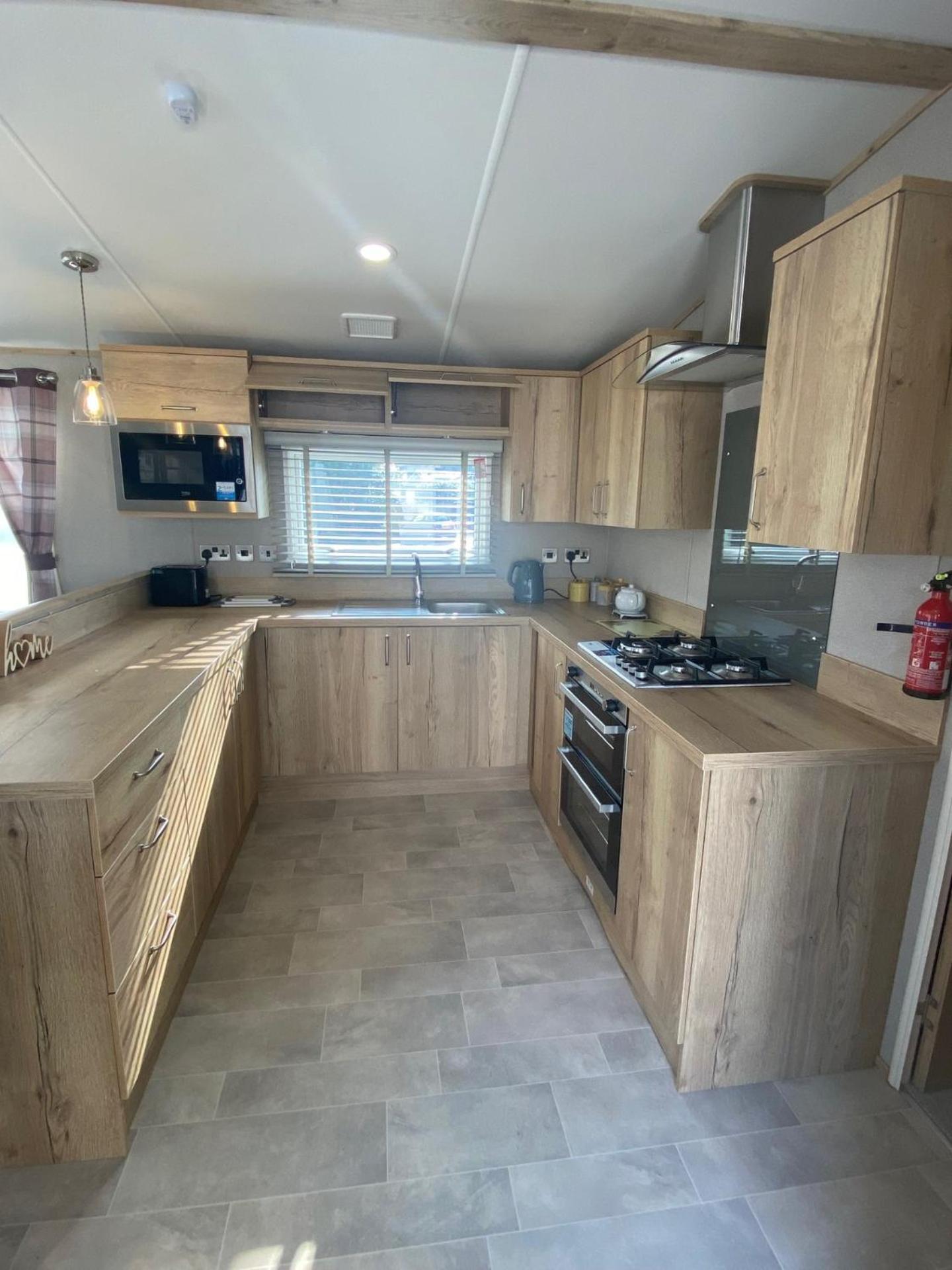 Coghurst Hall Sleeps 6, 2 Bedrooms Hastings